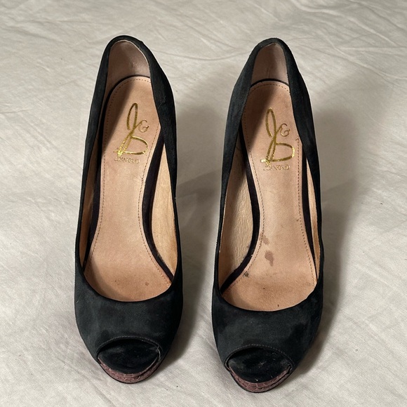 Joan & David 5 inch suede heels, size 8.5 - Picture 3 of 6